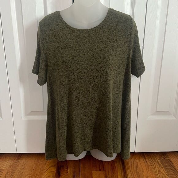 Old Navy Luxe Forest Green Top Shirt Blouse Medium M - Picture 1 of 3